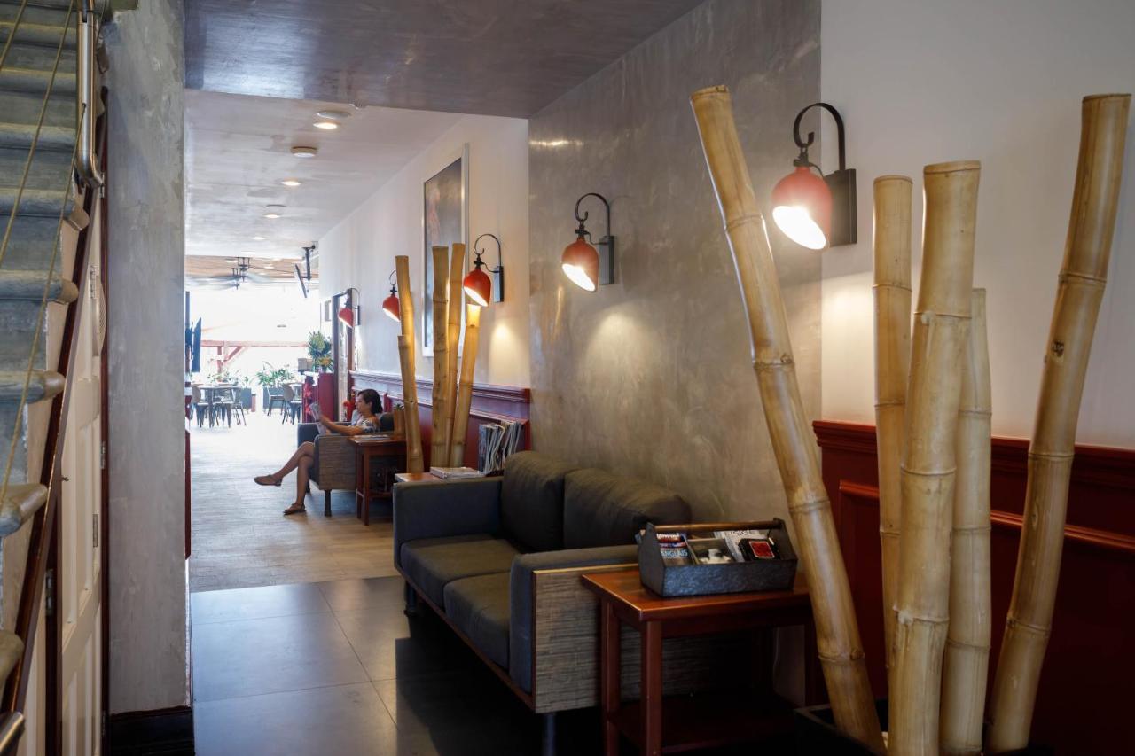 Divers Paradise Boutique Hotel ボカス・タウン エクステリア 写真