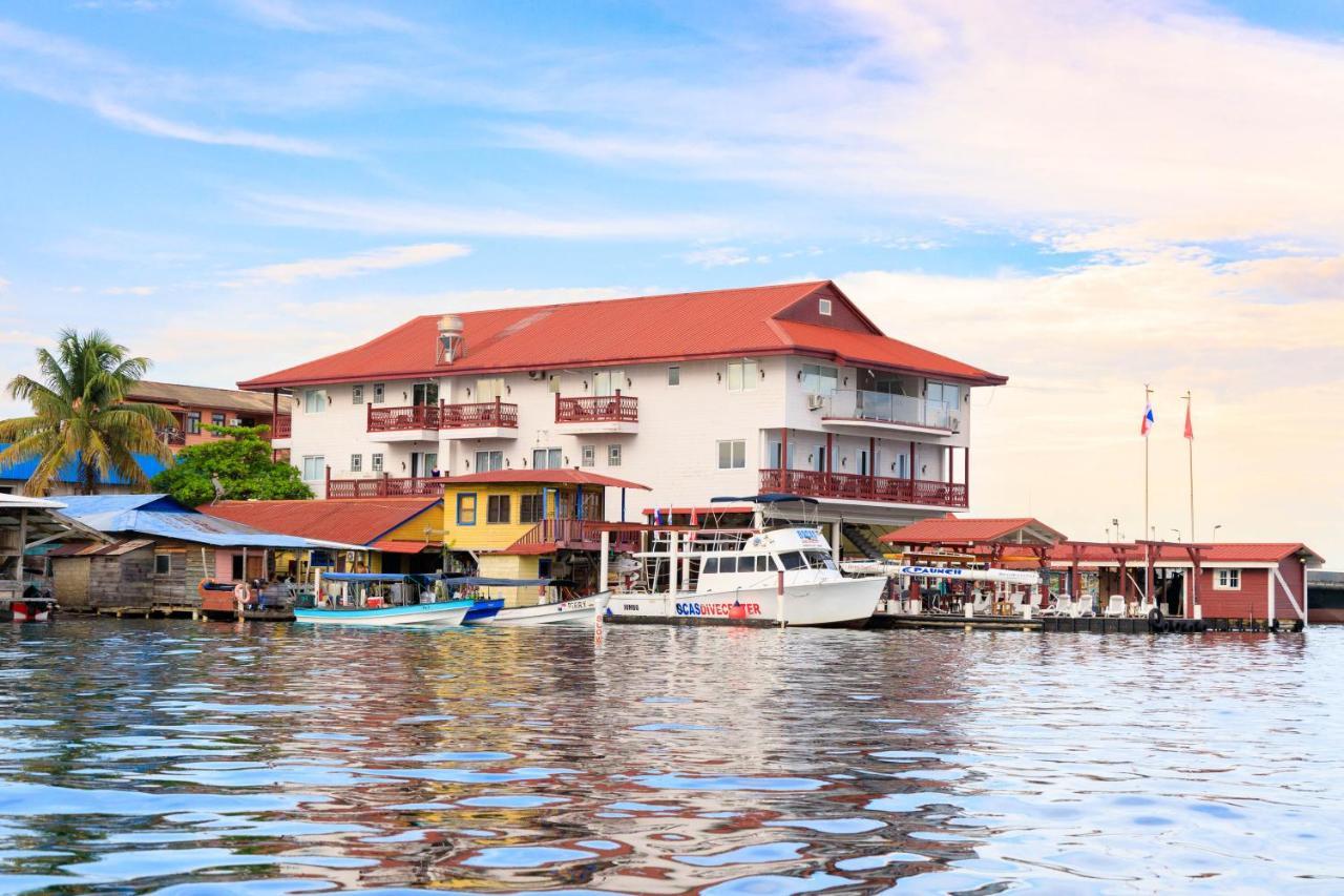 Divers Paradise Boutique Hotel ボカス・タウン エクステリア 写真