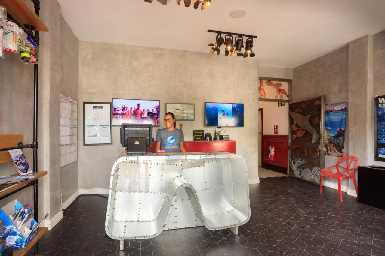 Divers Paradise Boutique Hotel ボカス・タウン エクステリア 写真