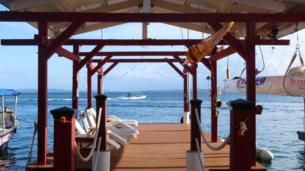 Divers Paradise Boutique Hotel ボカス・タウン エクステリア 写真