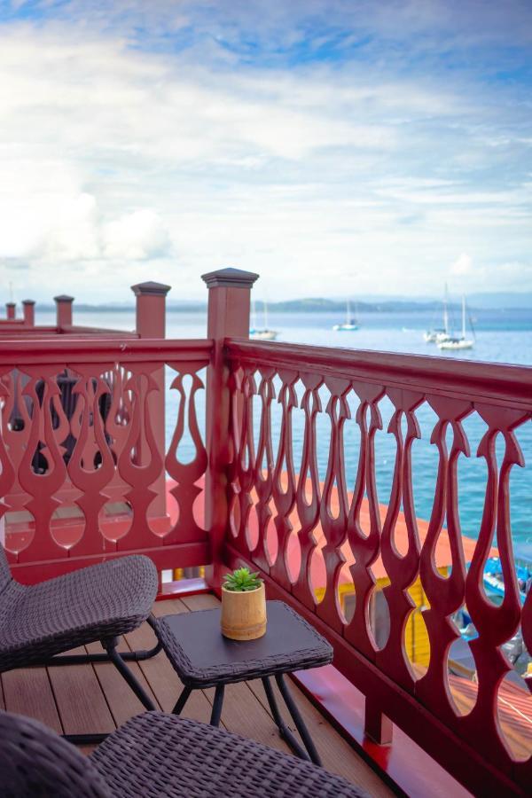 Divers Paradise Boutique Hotel ボカス・タウン エクステリア 写真
